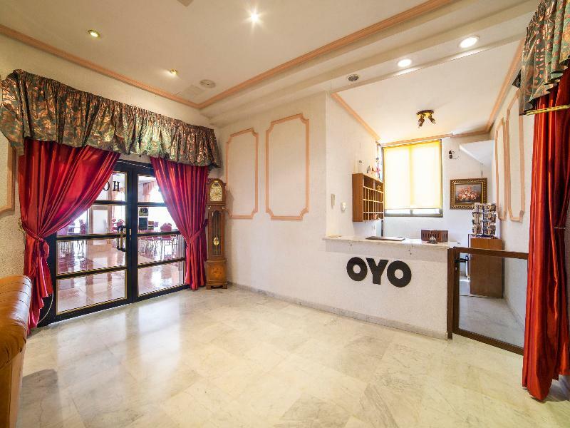 Hotel El Prado By Vivere Stays Carrascosa del Campo Bagian luar foto