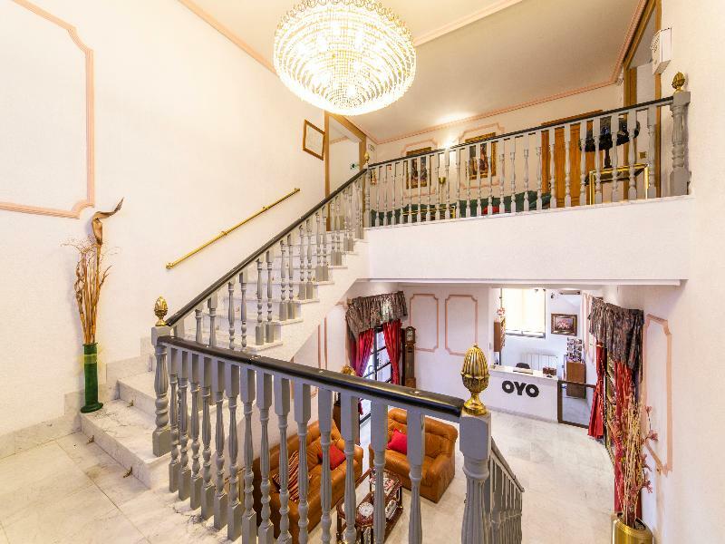 Hotel El Prado By Vivere Stays Carrascosa del Campo Bagian luar foto